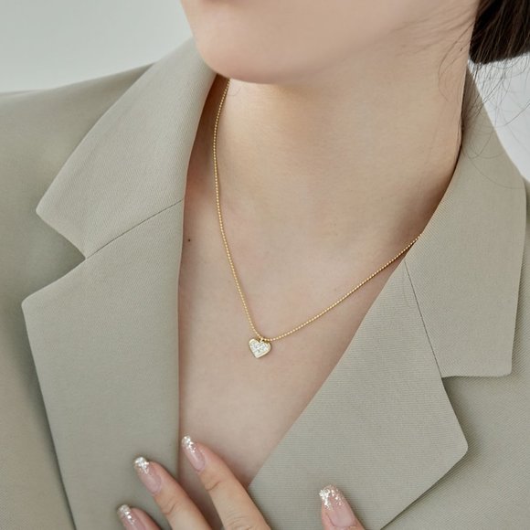 Glistening Gold Heart Pendant Necklace in Sterling Silver - Picture 4 of 9